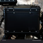 Zana Panniers for Guerrilla 450 R-Flat Aluminium Black (36 litre) - Image 4