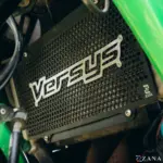 Zana Radiator Guard With Silver Versys Logo For Kawasaki Versys 650 - Image 7